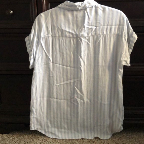 Striped button up blouse - Picture 3 of 3